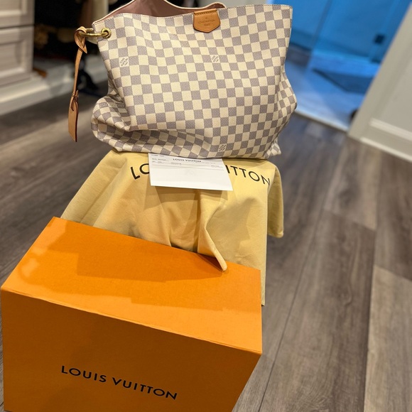 Louis Vuitton Graceful MM - Picture 2 of 10